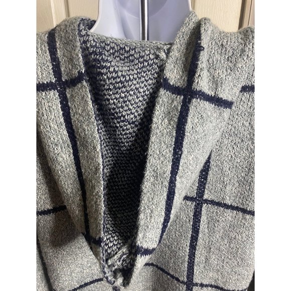 Item & Thread black and gray window pane hooded pullover hoodie - Picture 3 of 9